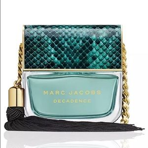Marc Jacobs Divine Decadence eau de parfum 3.4oz
